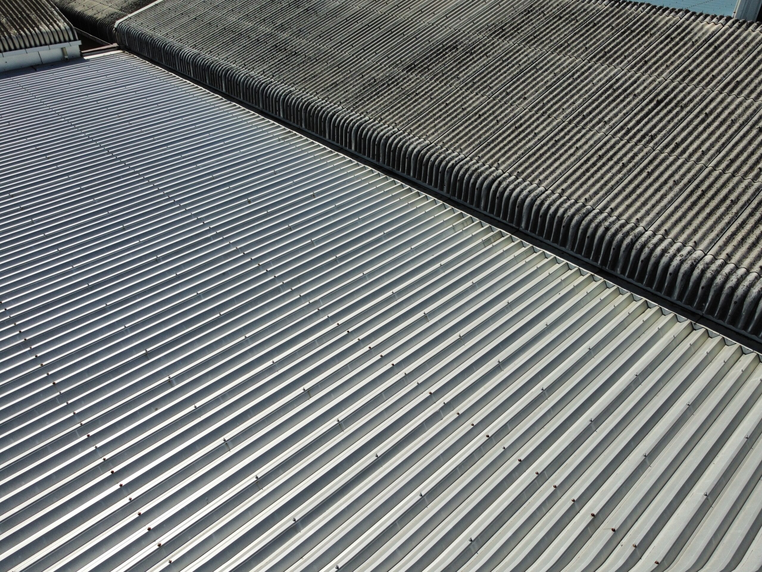 スレート屋根カバー工法