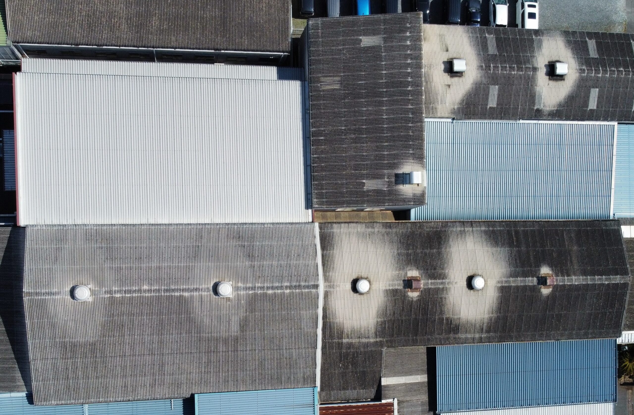 屋根改修前　工場