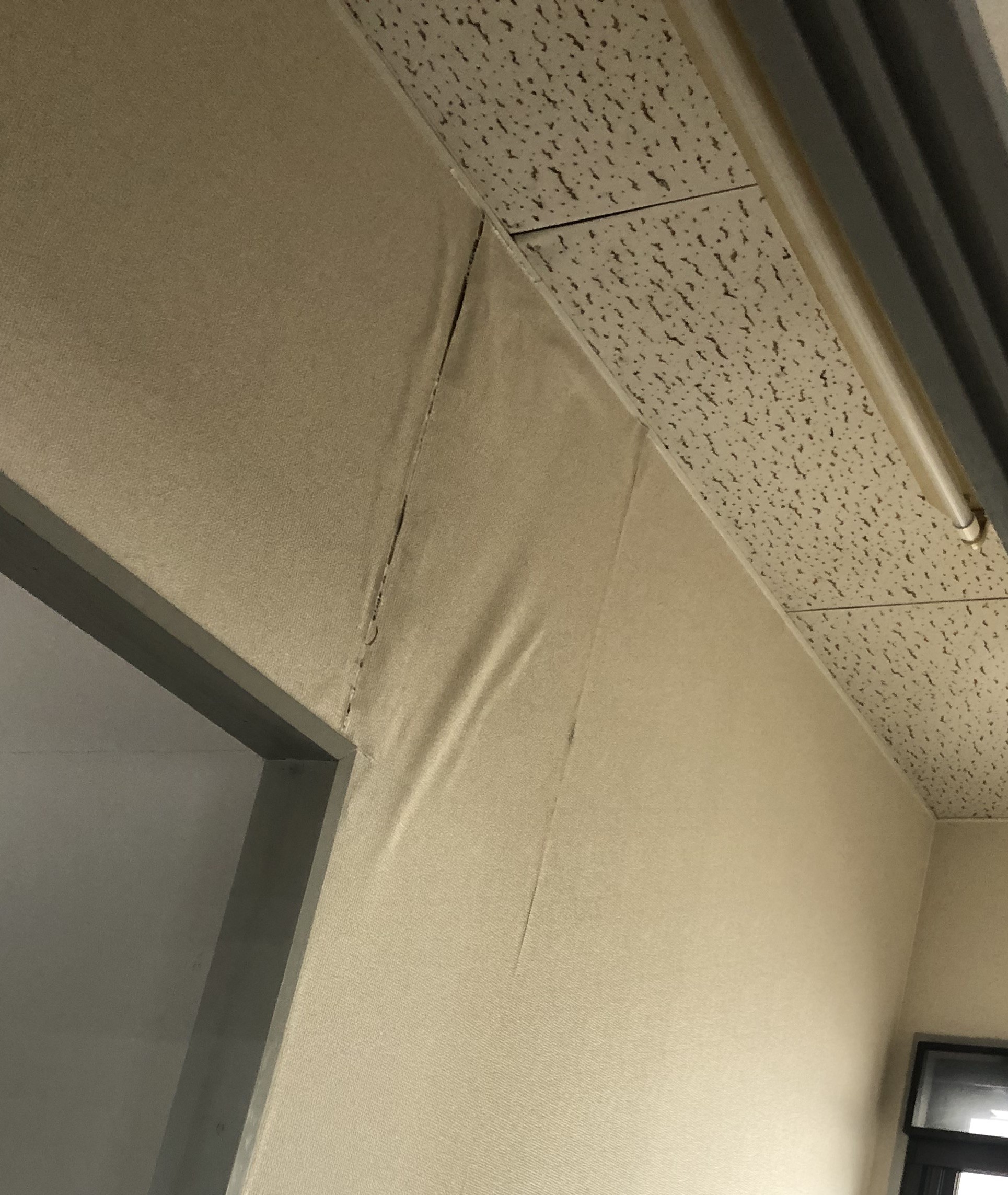 コーアディーゼル岡山工場　雨漏り箇所