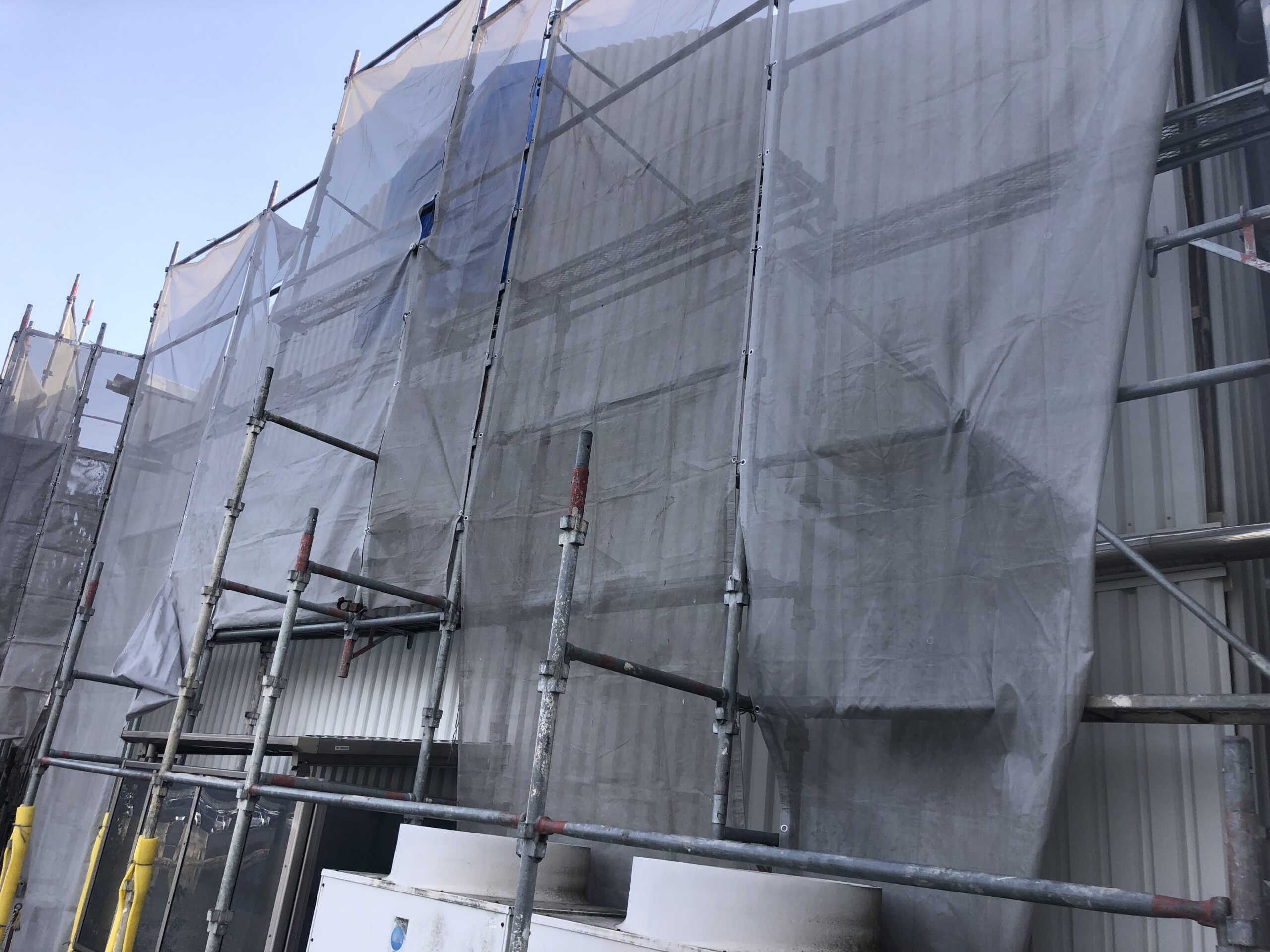 足場組み　海側