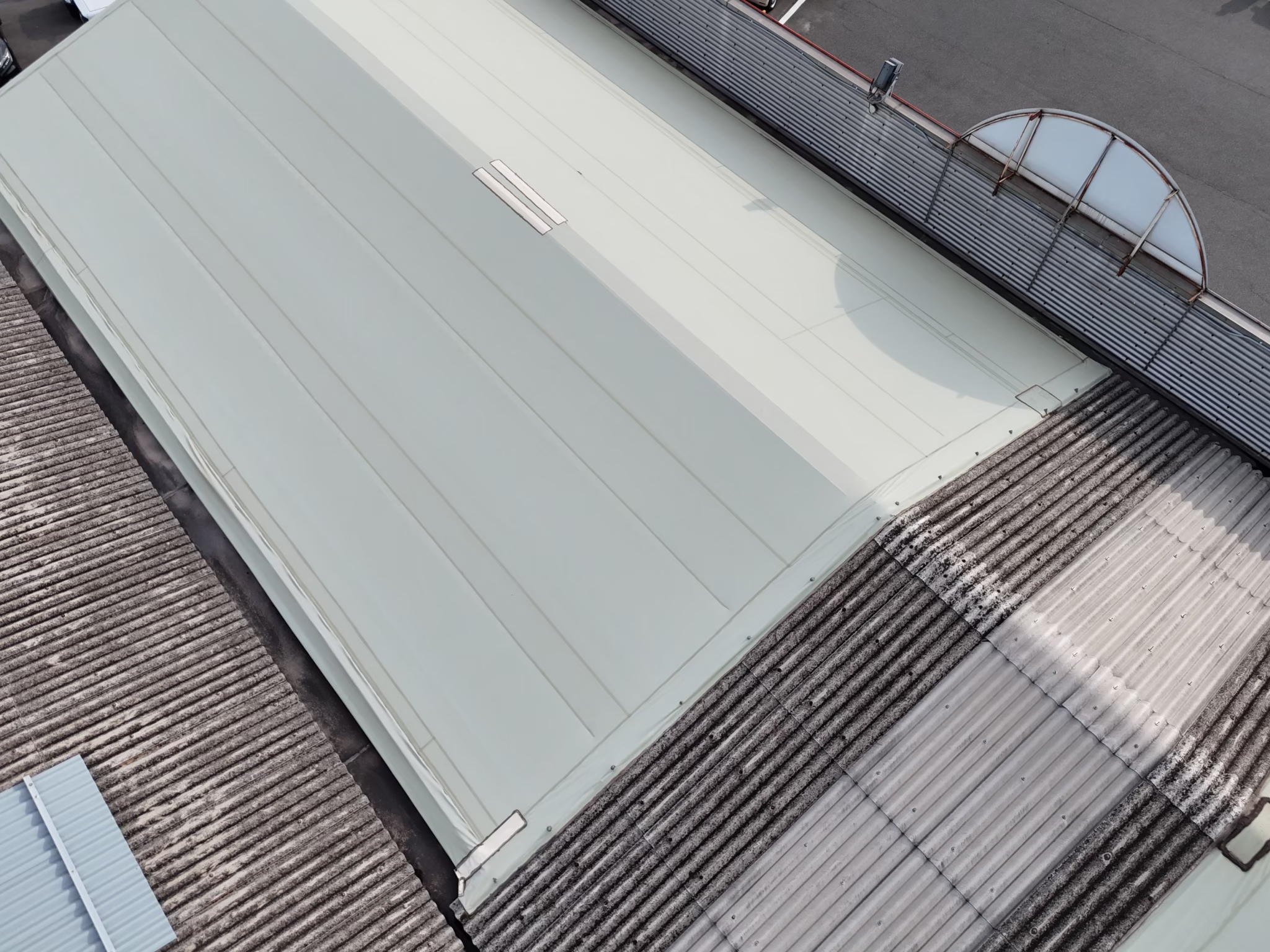 植田板金店　遮熱やさんテント屋根　室内遮熱工事